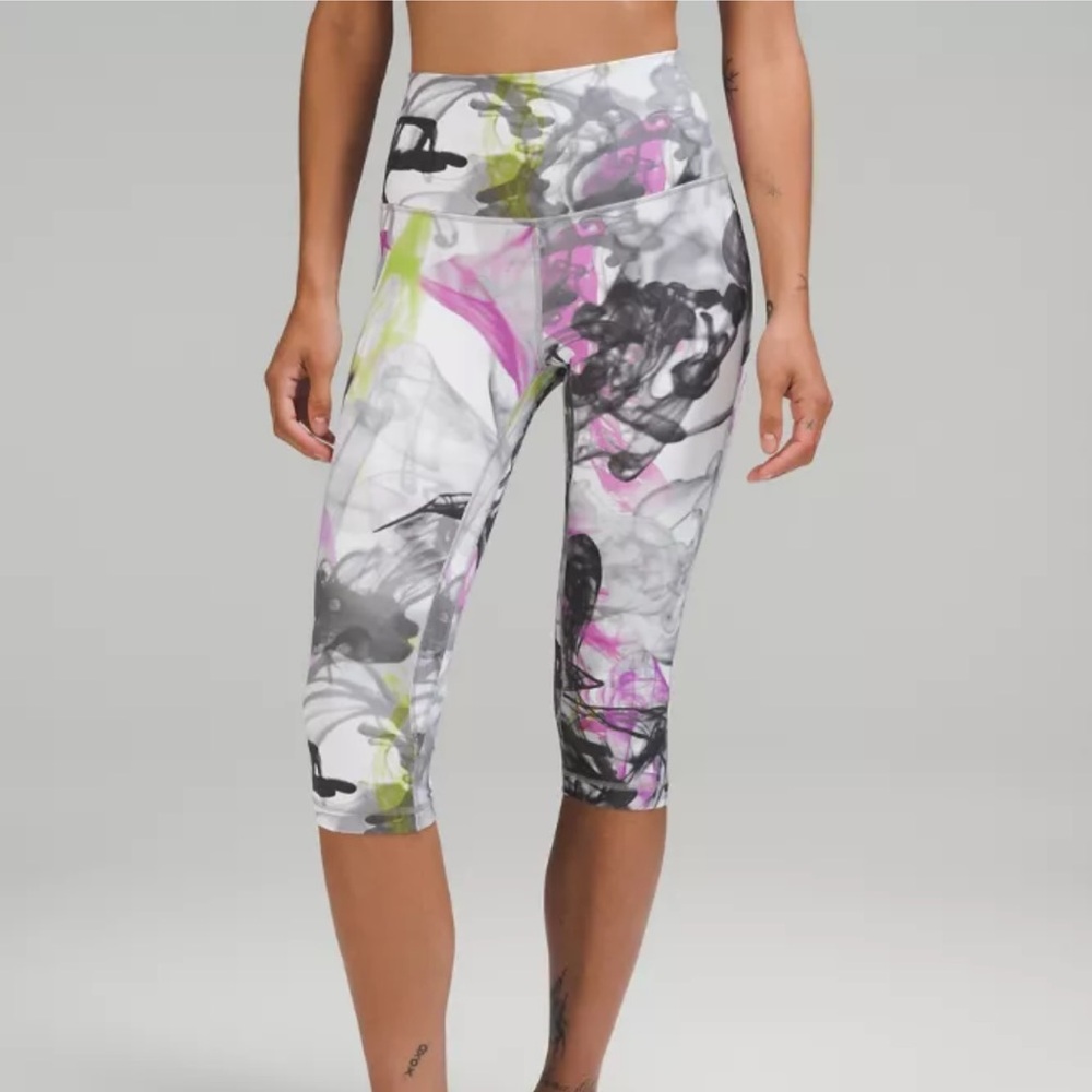 Lululemon size 2 Throwback print Align leggings cropped 17” inseam High rise